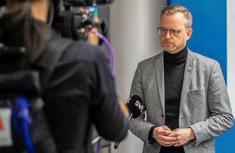 Regeringen presenterar nya åtgärder mot sprängningar