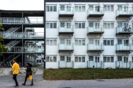 Bostadsutvecklare skriver ner värdet på fastigheter Thumbnail