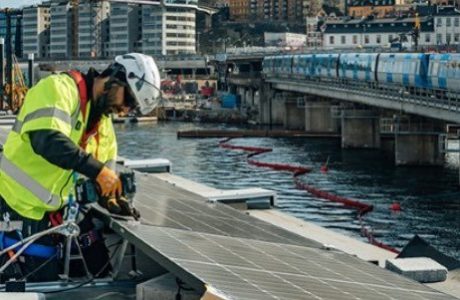 Skanskas byggbodar får solceller