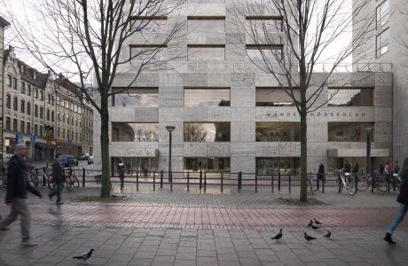 De satsar en halv miljard på Handelshögskolan