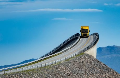 DHL ökar takten för klimatsmart omställning