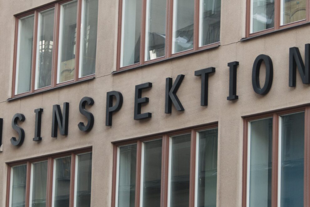 Finansinspektionen (FI) har beslutat att Reinhold Europe AB ska betala en sanktionsavgift på 750 000 kronor. Bild: Wikipedia