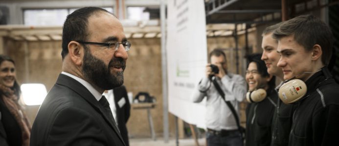 u200bMinistern imponerad av arbetet i Alingsu00e5s