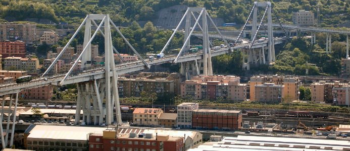 Broraset i Italien har krävt minst 35 liv