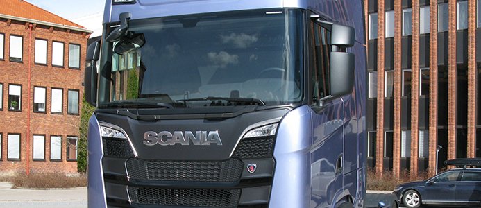Scania stoppar leverans av 2000 lastbilar