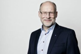 Tidigare bostadsminister blir rådgivare åt Veidekke Thumbnail