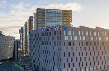 Nu färdigställs Sveriges första hotell som går på plus