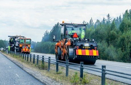 Svåra markförhållanden försenar vägbygge