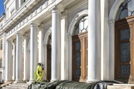 Högvaktens historiska byggnader renoveras för framtiden Thumbnail