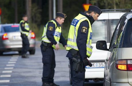 Regeringen vill se tuffare kontroll av lastbilstrafiken