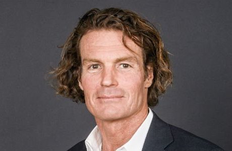 Miljardförvärv på toppadress
