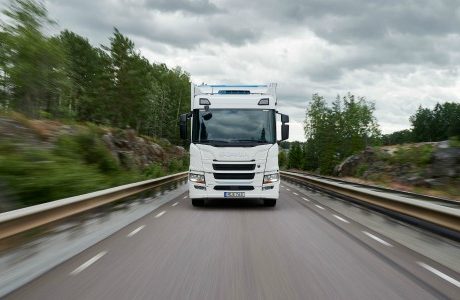 Scania testar självkörande lastbilar på E4:an