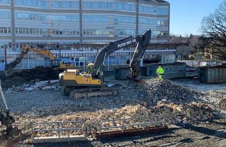 Familjebostäder återbrukar 120 ton rivningstegel
