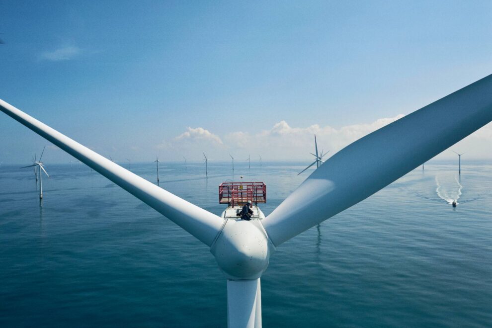 Vindkraftturbiner ut vid danska Horns rev. Bild: Vattenfall