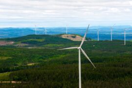 Tecknar stort förvaltningsavtal för fyra vindparker Thumbnail