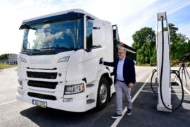 Majoriteten av kommersiella fordon elektriska till 2035 Thumbnail