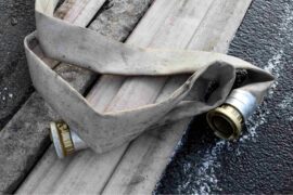 Bygghandels lagerlokal i Uppsala brann ner Thumbnail