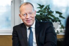Finanschefen lämnar Ahlsell Thumbnail