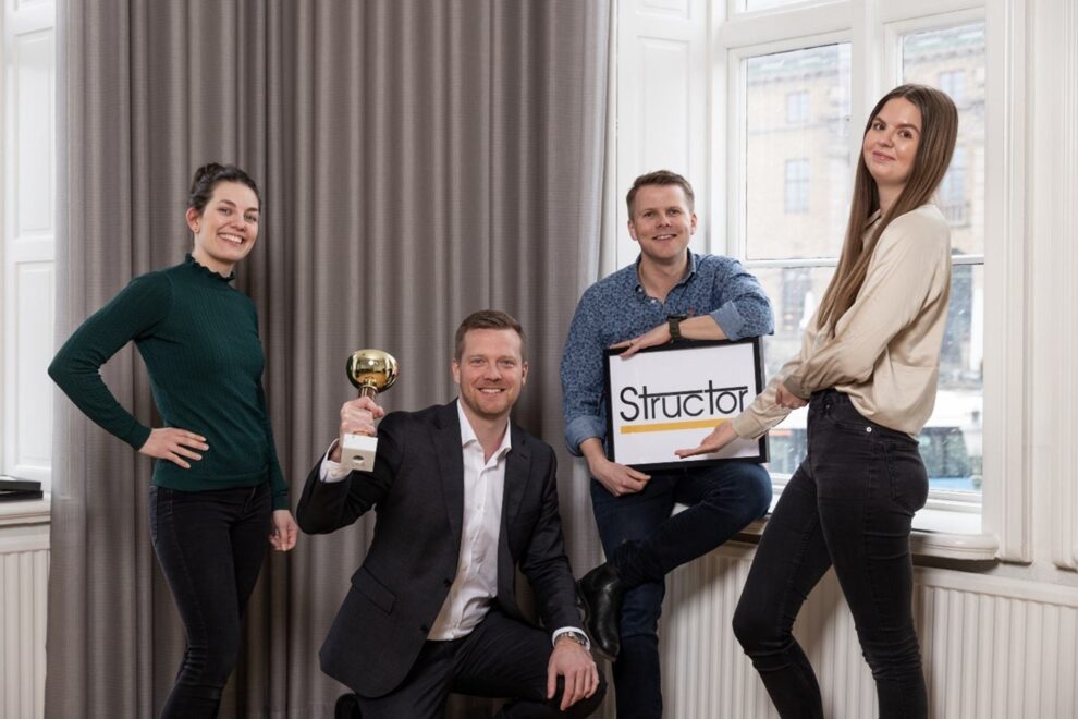 Structor Mark Väst från vänster: Josefine Klintberg, Björn Sandsundet, Olof Nilsson och Elin Magnusson. Saknas på bilden: Ailinh Nguyen. Bildkälla: Structor.