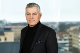Lämnar efter 41 år Thumbnail