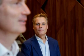 Ola Serneke: “Det gör ont att se företaget gå i konkurs” Thumbnail