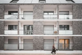 Trots tomma bostäder – fortsätter bygga nytt Thumbnail
