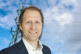 Slutar efter 19 år som vd – han ersätter Thumbnail