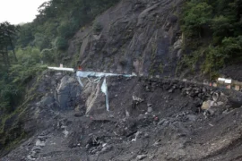 Flera vägras efter oväder – en avliden Thumbnail