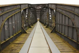 Historiska bron har rasat Thumbnail