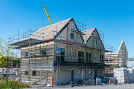 Bostadsbyggandet på uppgång – kriget kan rasera allt Thumbnail