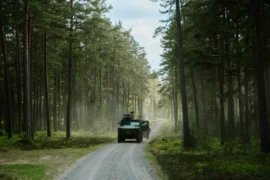 Saab får miljardorder för drönarskydd till Sverige Thumbnail