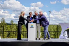 Vattenfall öppnar vindpark – Volvo köper hälften av elen Thumbnail