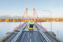 Klassiska svenska bron har spruckit Thumbnail