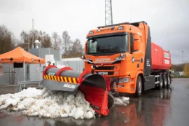 Sverige får världens första vätgasdrivna plogbil i drift Thumbnail